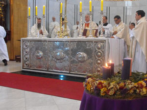 Ceremonia de ordenación en Diócesis de San Bernardo.